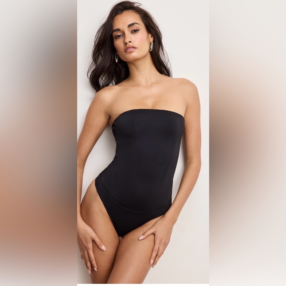 Good American NWT Sculpting Corsey Strapless Bodysuit